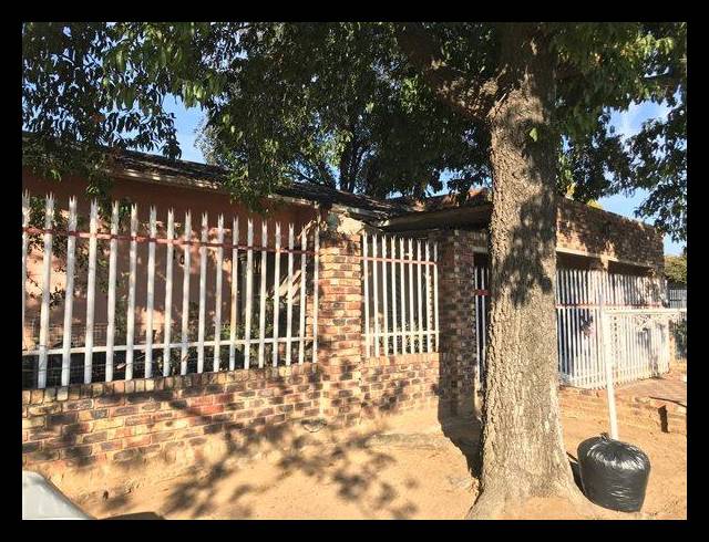 4 BEDROOM HOUSE FOR SALE IN SASOLBURG EXT 10